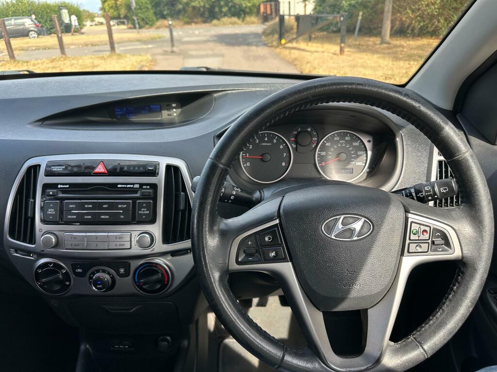Hyundai I20 Active Black #15
