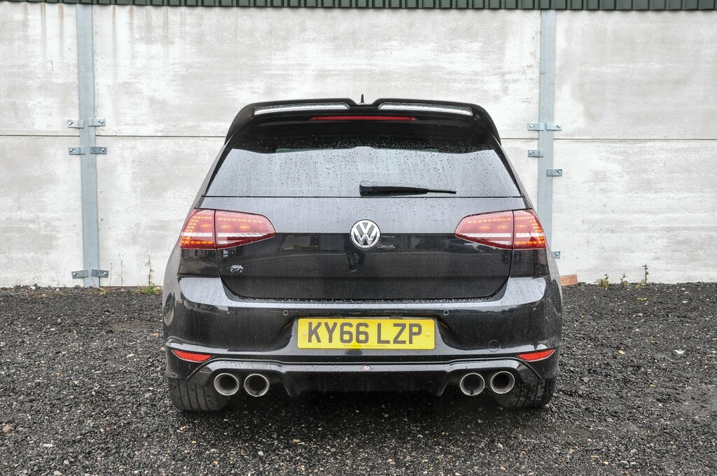 Volkswagen Golf 2.0 Tsi Bluemotion Tech R Black #6