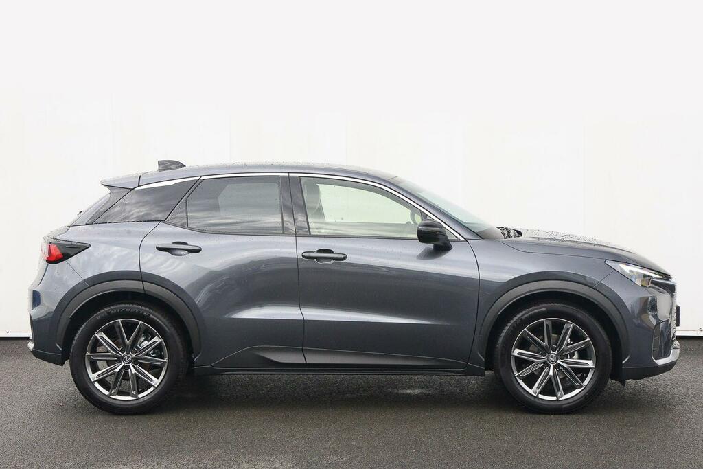 Lexus LBX 1.5 Premium Plus E-cvt Grey #5