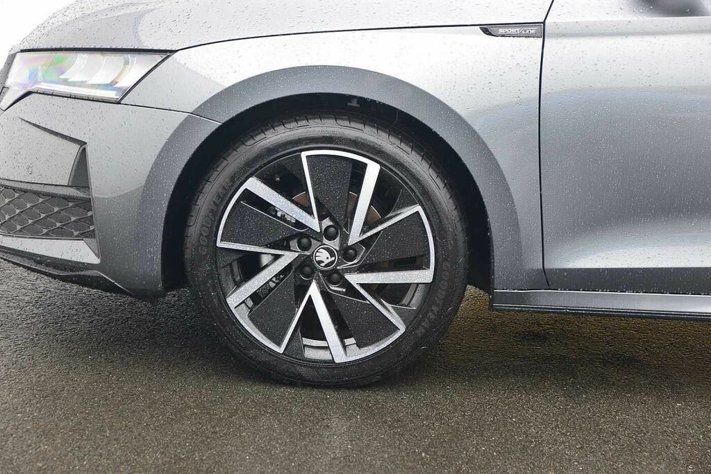 Skoda Octavia 1.5 Tsi 150 E-tec Sportline Dsg Grey #5