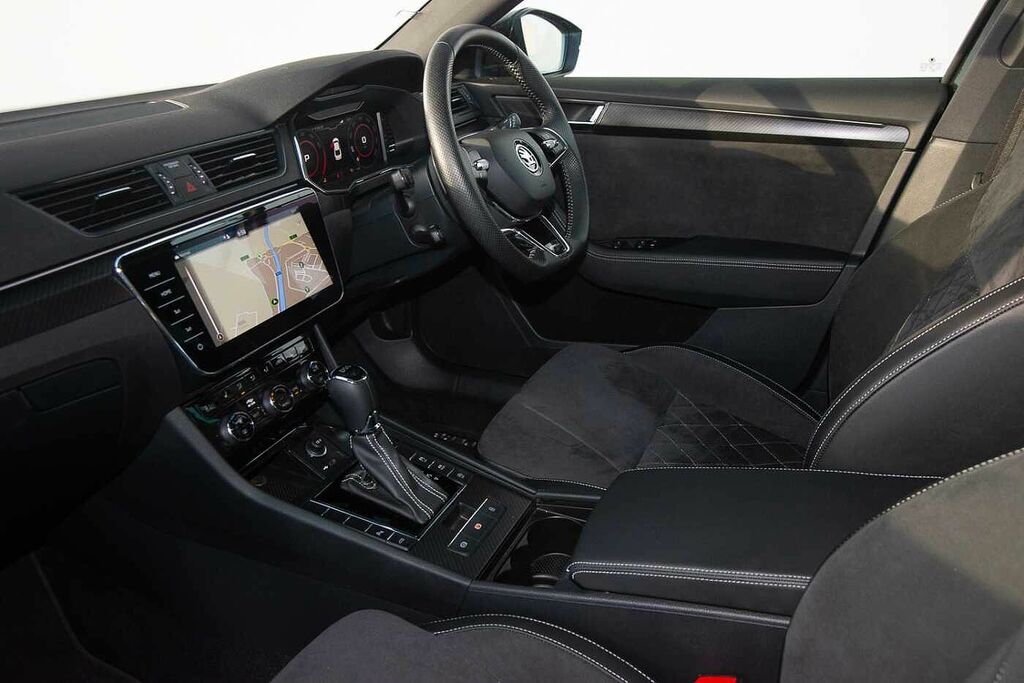 Skoda Superb 2.0 Tsi 190 Sport Line Plus Dsg Black #2