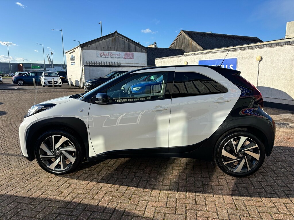 Toyota Aygo X 1.0 Vvt-i Edge White #4
