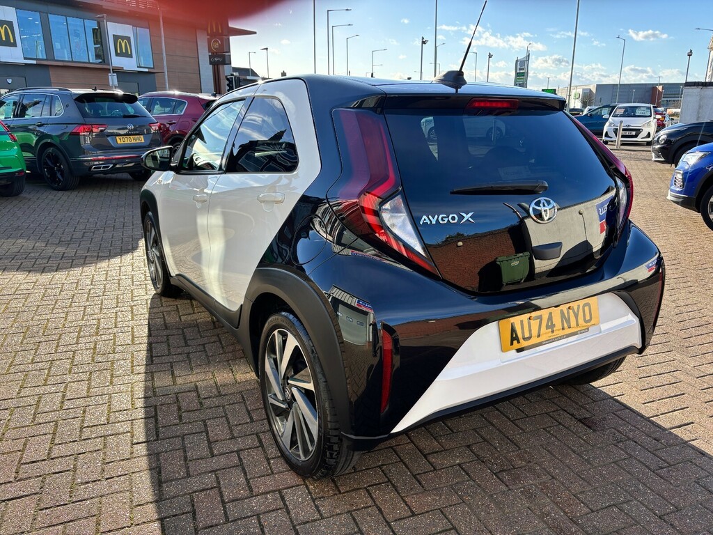 Toyota Aygo X 1.0 Vvt-i Edge White #5