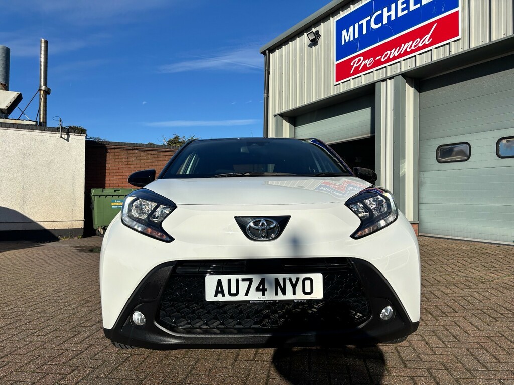Toyota Aygo X 1.0 Vvt-i Edge White #2