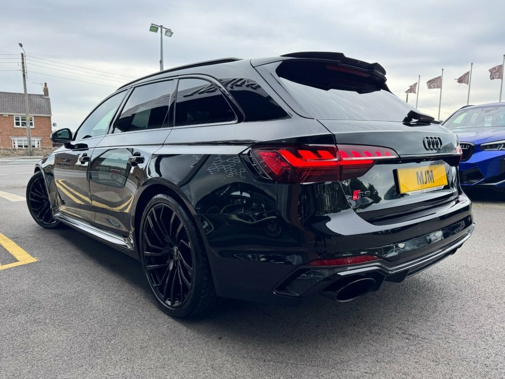 Audi RS4 Avant Petrol Black #2