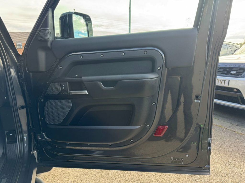 Land Rover Defender 3.0 D200 Hard Top 3 Seat Blue #45