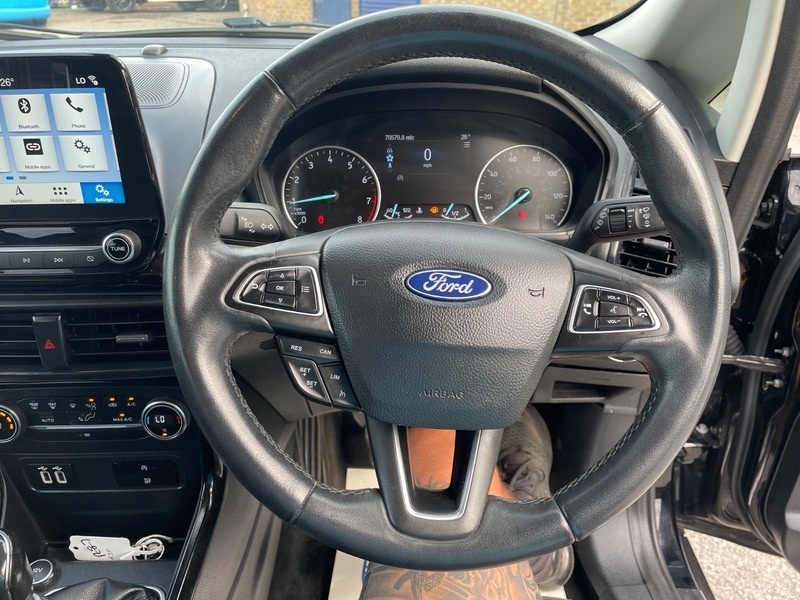Ford Ecosport Hatchback Red #24