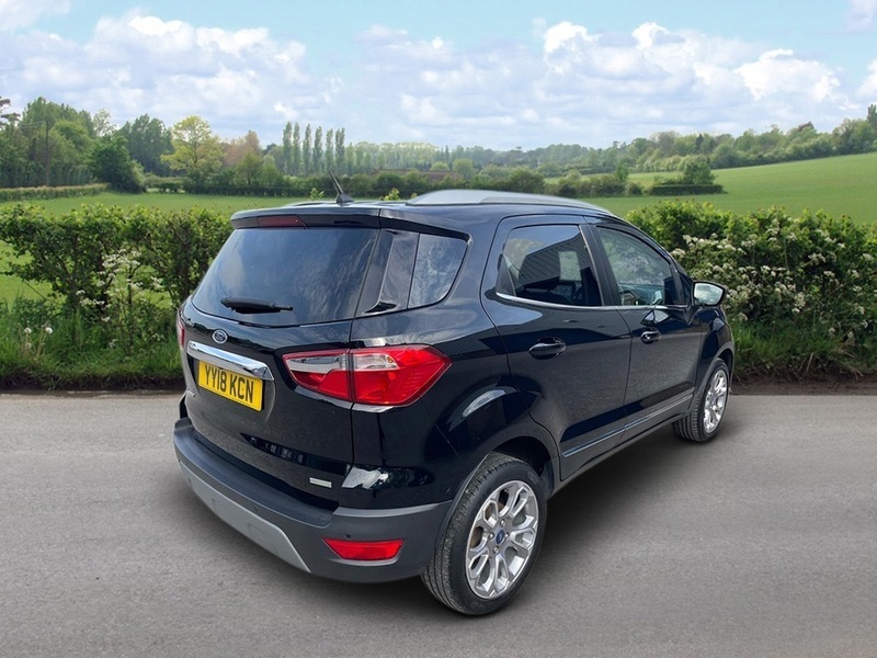 Ford Ecosport Hatchback Red #7