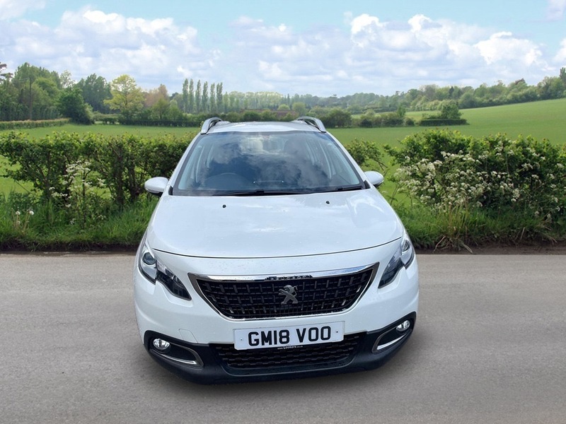 Peugeot 2008 Puretech Active Black #11
