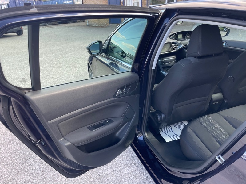 Peugeot 308 Active Grey #37