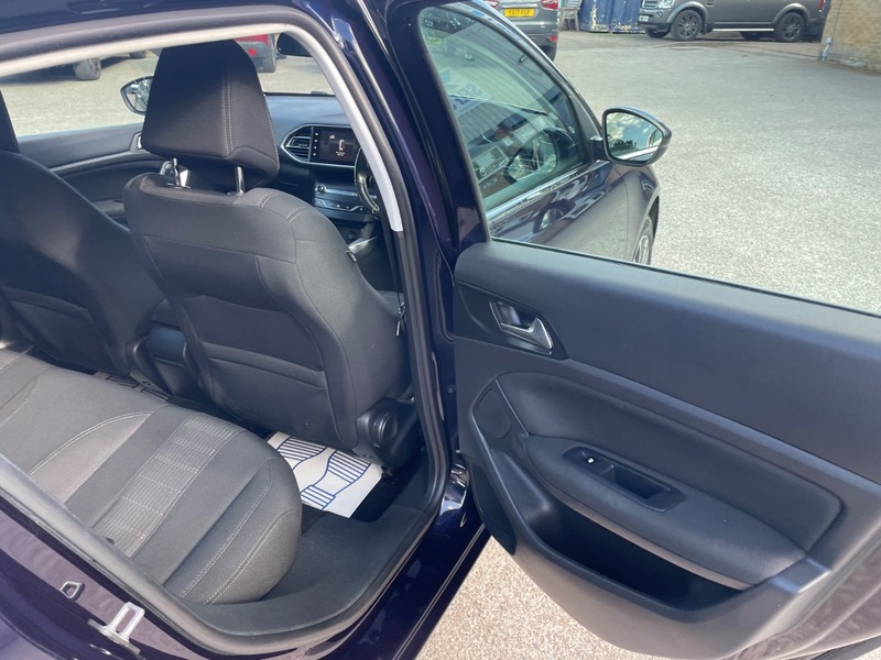 Peugeot 308 Active Grey #46