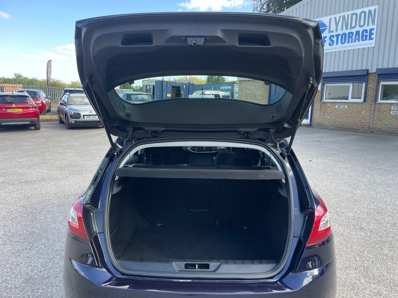 Peugeot 308 Active Grey #42