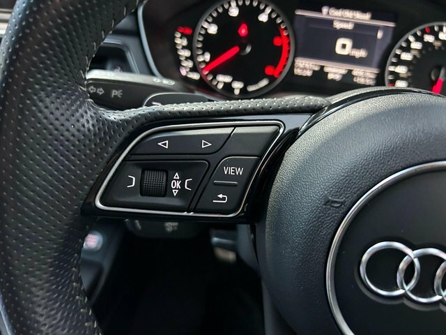 Audi A4 Avant Sport Black #31