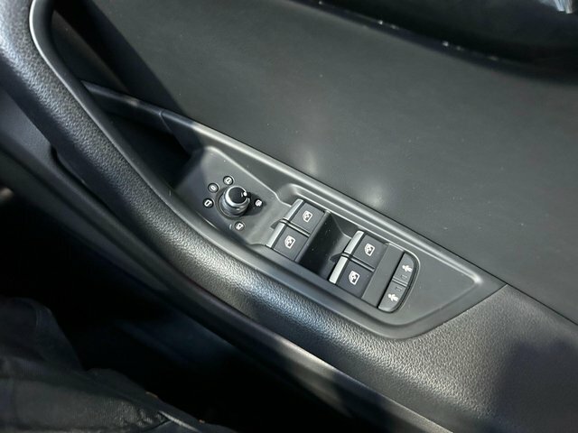 Audi A4 Avant Sport Black #37
