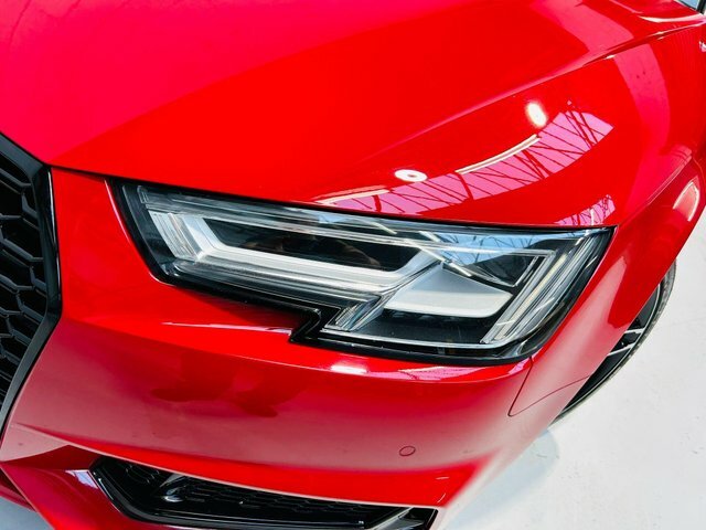 Audi A4 Avant Sport Black #9