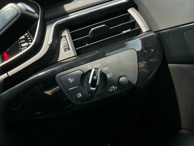Audi A4 Avant Sport Black #39