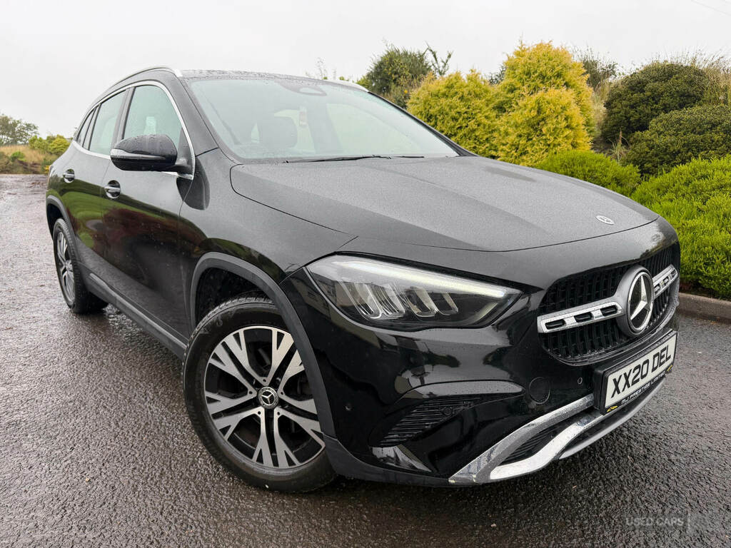 Mercedes-Benz GLA Class Gla 200D Sport Executive Black