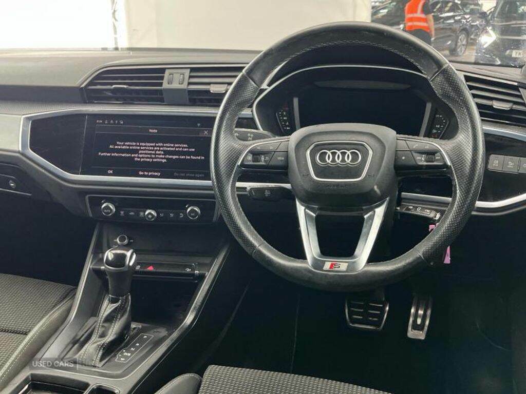 Audi Q3 35 Tfsi S Line S Tronic Black #4