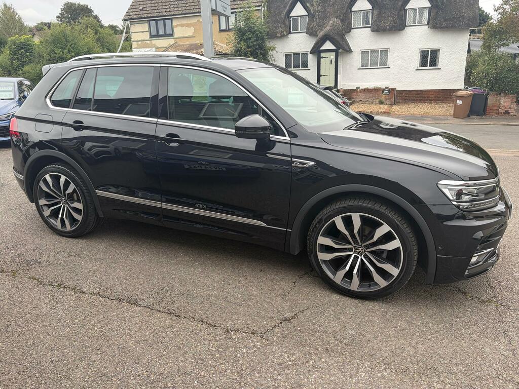 Volkswagen Tiguan 1.5 Tsi Evo R-line Tech Suv Dsg Euro 6 Black #4