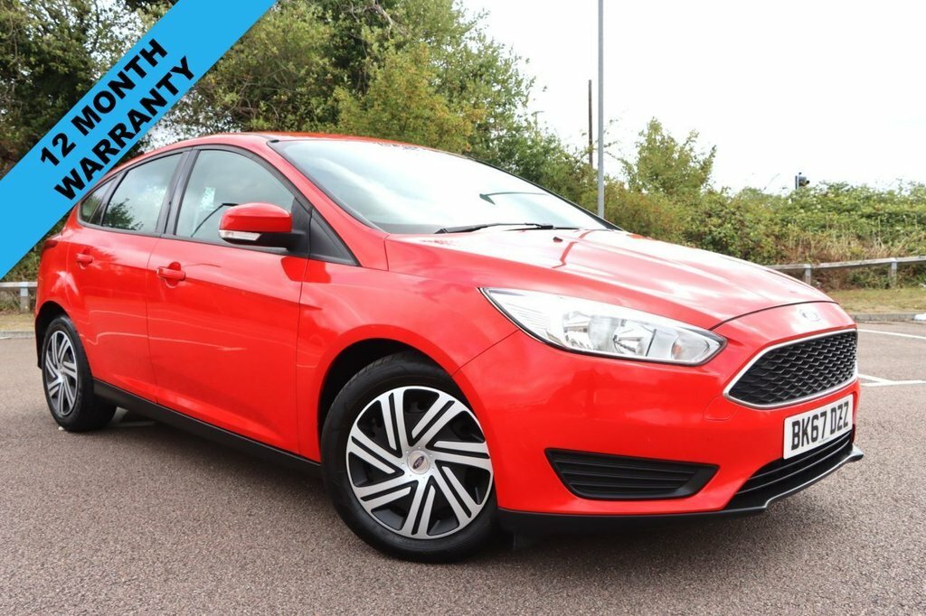 Ford Focus 1.5L Style Red