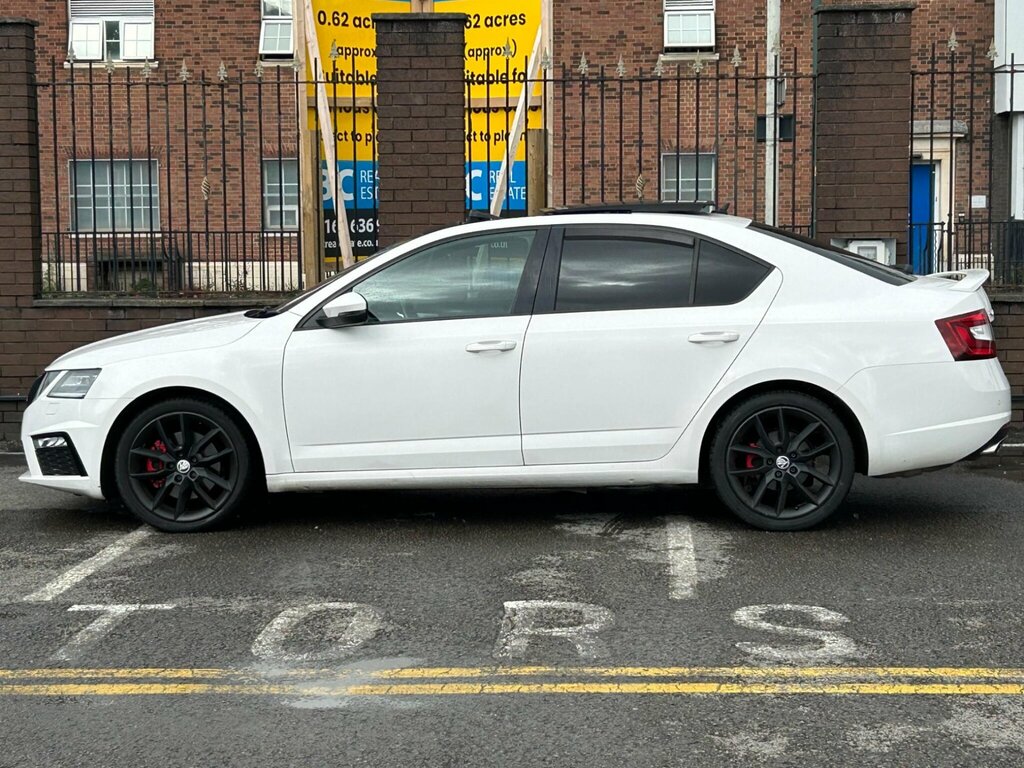 Skoda Octavia 1.6 Tdi Se Technology Black #8