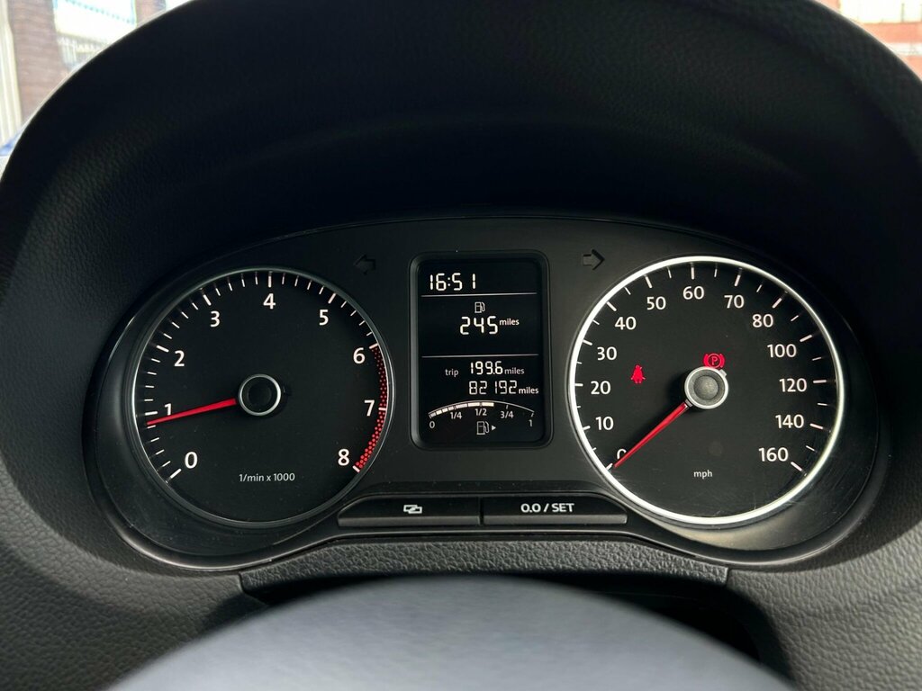 Volkswagen Polo 1.2 S 60 Bhp Red #21