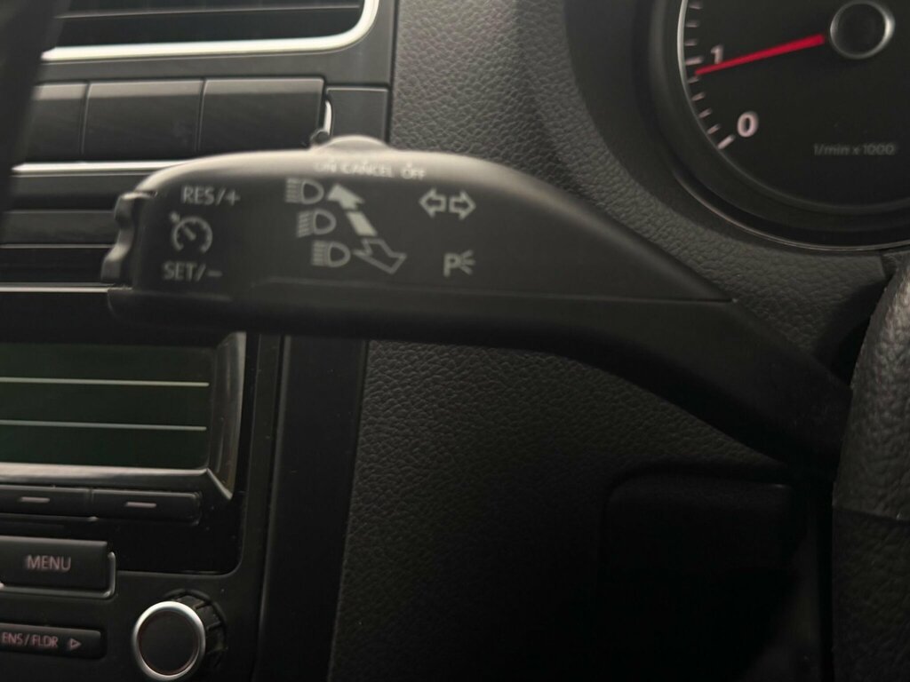 Volkswagen Polo Match Silver #27
