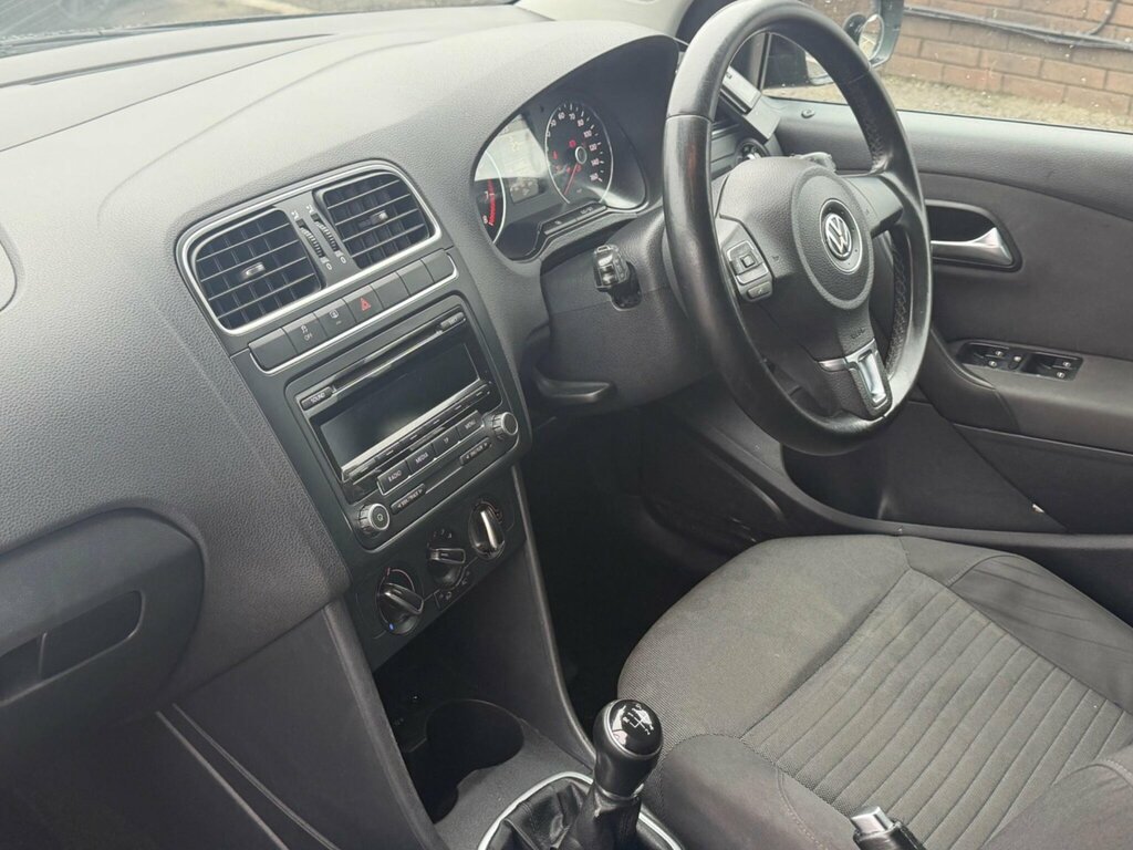 Volkswagen Polo Match Silver #16
