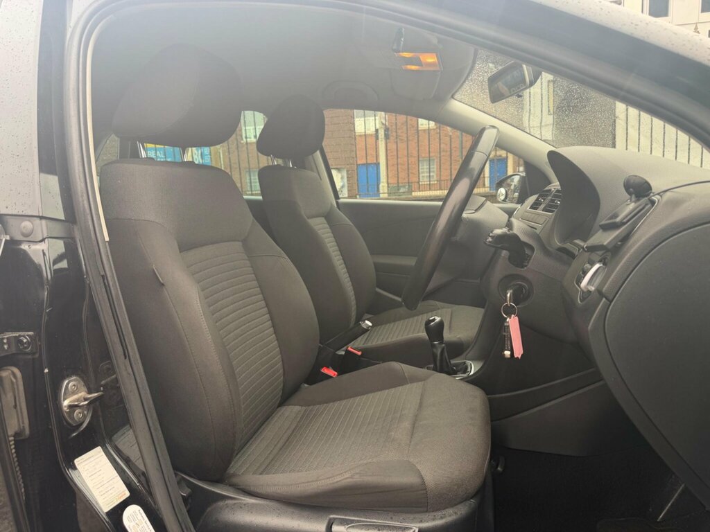 Volkswagen Polo Match Silver #20