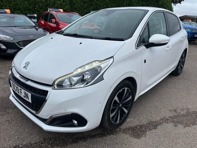 Peugeot 208 2019 1.2 Puretech Tech Edition Hatchback Petro White #5