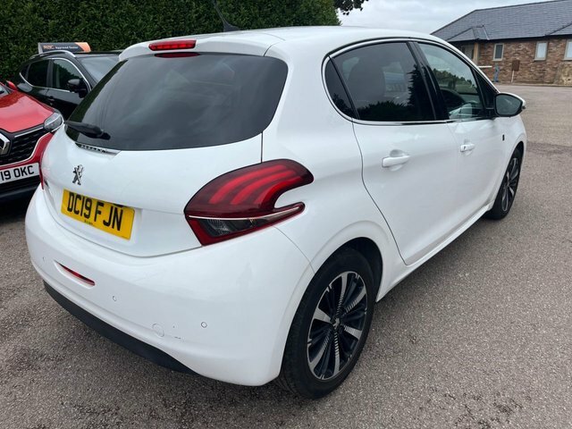 Peugeot 208 Hatchback 1.2 Active #16