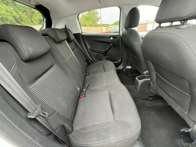 Peugeot 208 Hatchback 1.2 Active #10