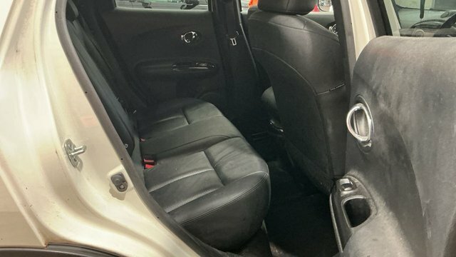 Nissan Juke Juke Visia Red #7