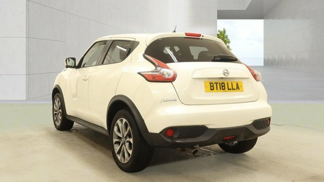 Nissan Juke Juke Visia Red #10