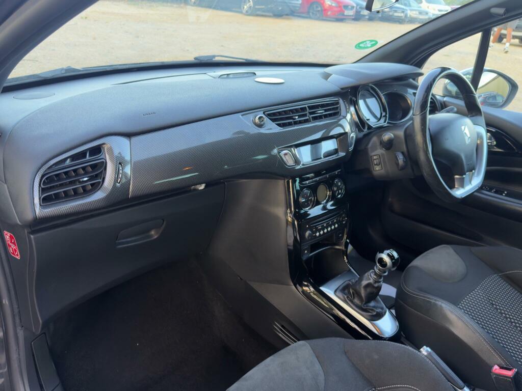 Citroen DS3 1.6L Dstyle Plus White #33