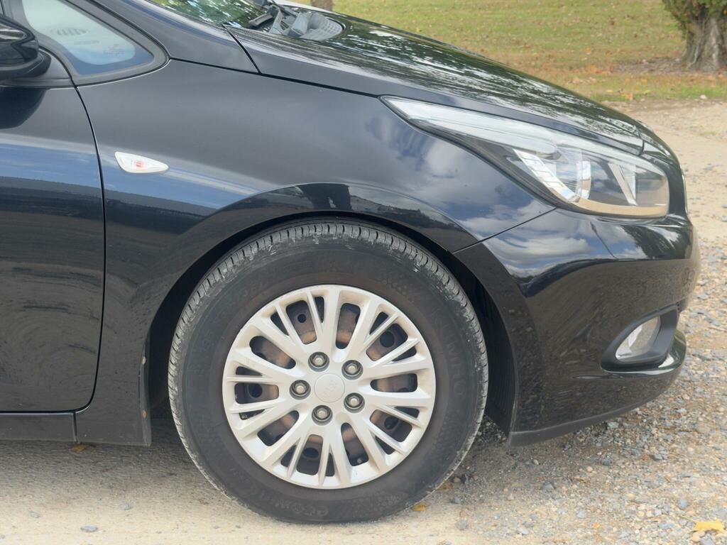 Kia Ceed 1.6 Crdi Ecodynamics 3 Euro 5 Ss Red #10