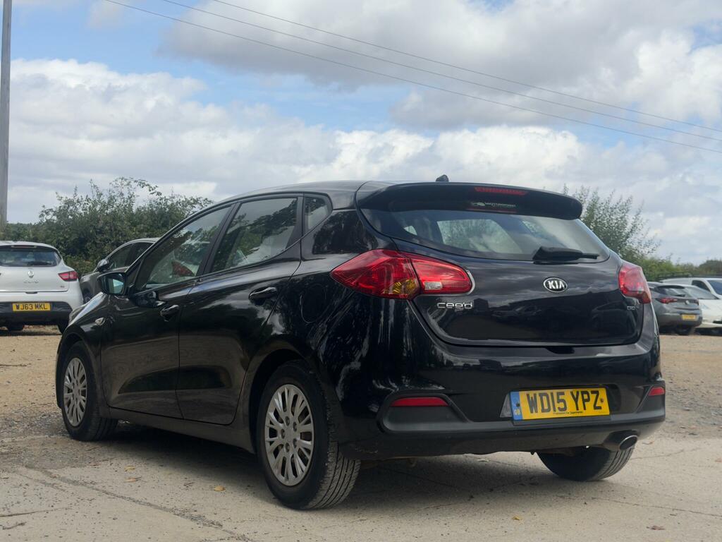 Kia Ceed 1.6 Crdi Ecodynamics 3 Euro 5 Ss Red #30
