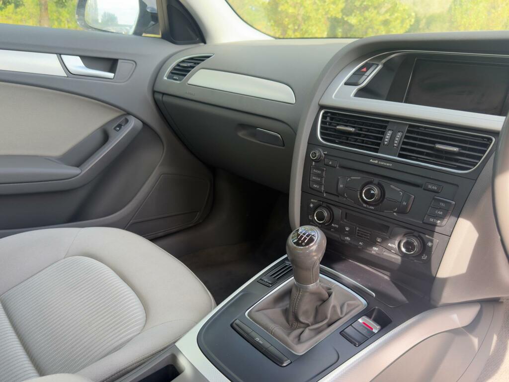 Audi A4 2.0 Tdi Executive S Line Multitronic Euro 4 Silver #14