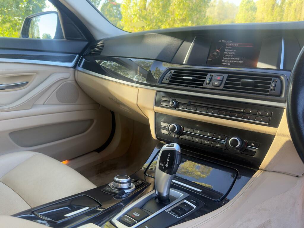 BMW 5 Series Se Blue #14