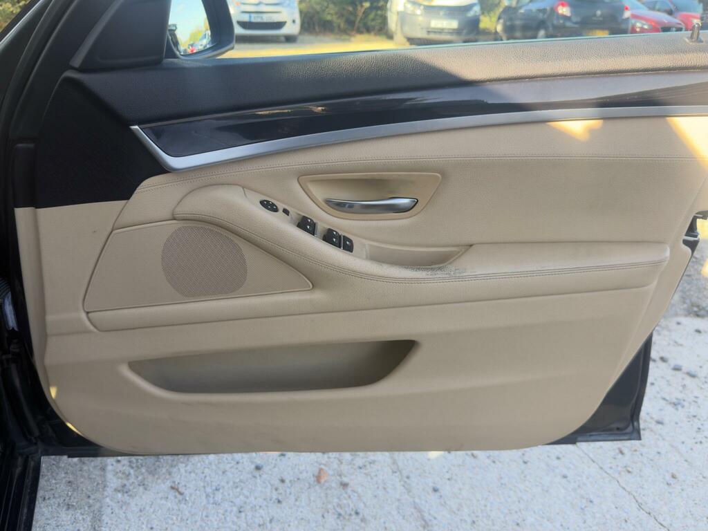 BMW 5 Series Se Blue #19