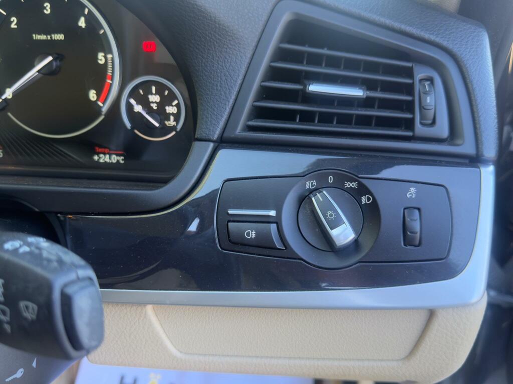 BMW 5 Series Se Blue #18
