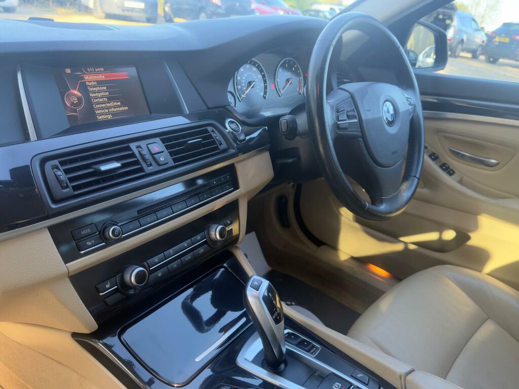 BMW 5 Series Se Blue #41