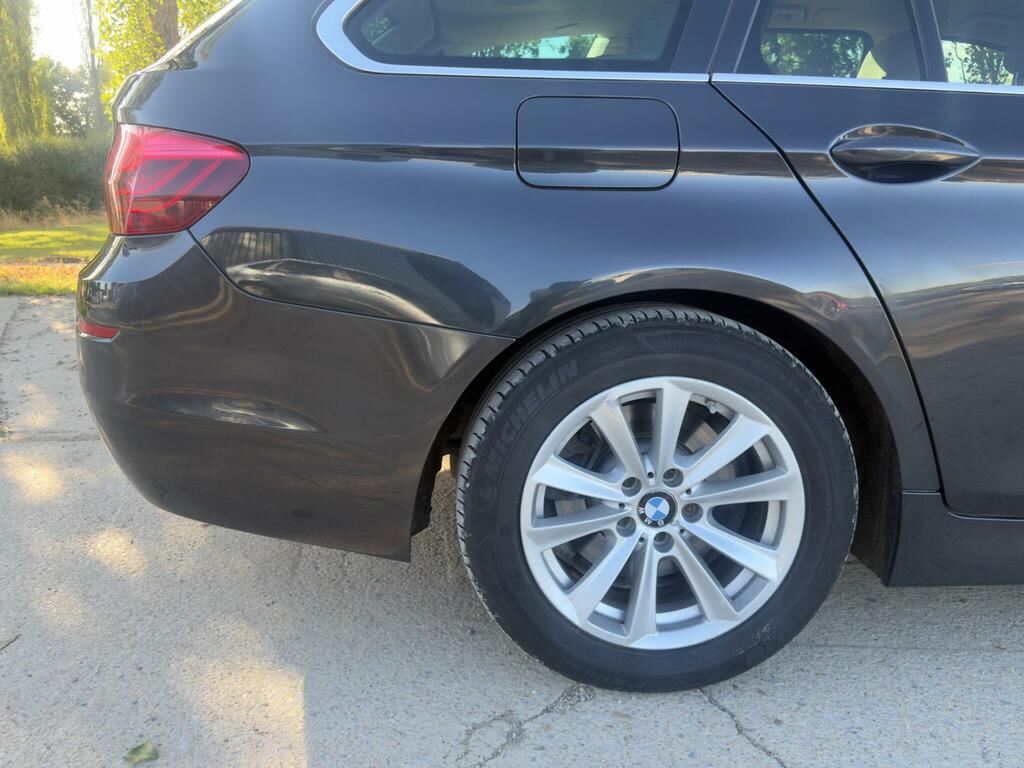 BMW 5 Series Se Blue #24