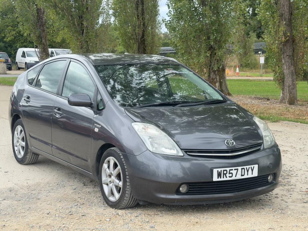 Toyota Prius 1.5 T Spirit Cvt Grey