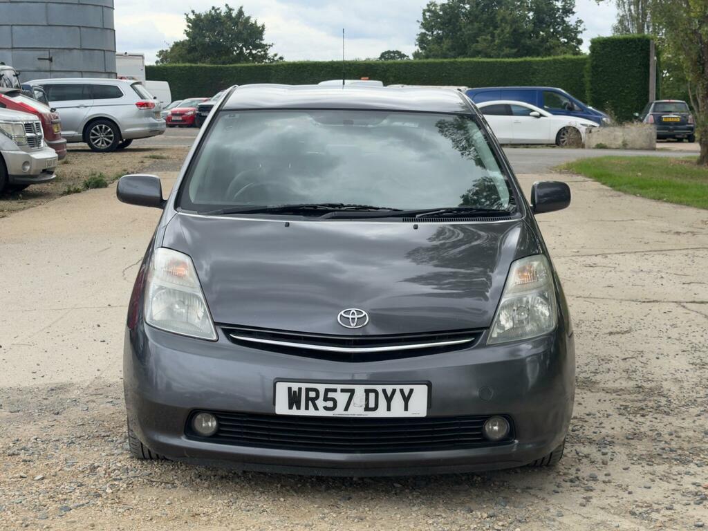 Toyota Prius 1.5 T Spirit Cvt Grey #2