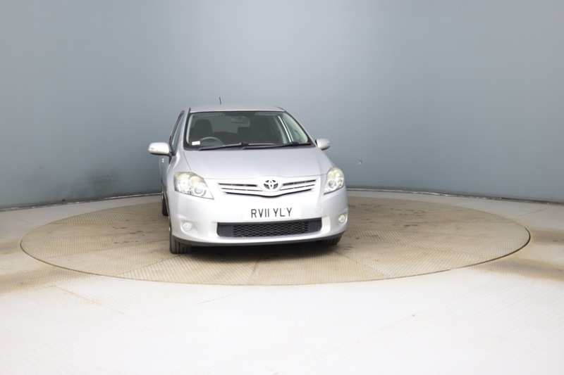 Toyota Auris Valvematic Sr Silver #2