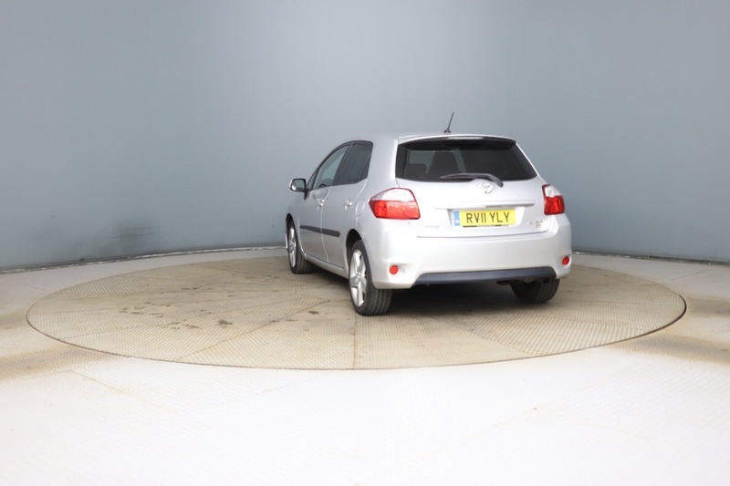 Toyota Auris Valvematic Sr Silver #4