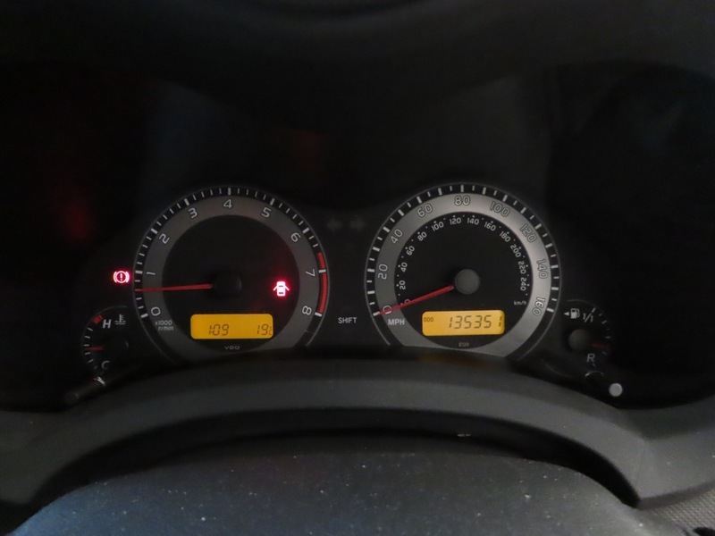 Toyota Auris 1.6 V-matic Sr Black #12