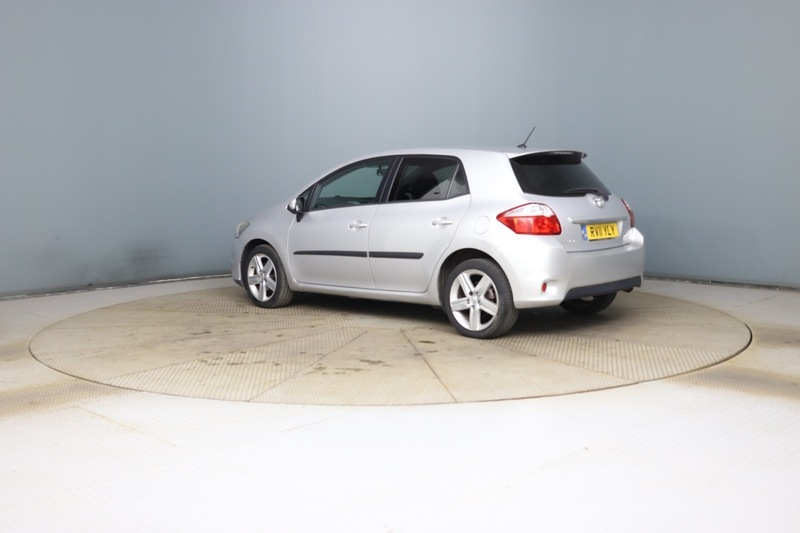 Toyota Auris Valvematic Sr Silver #5
