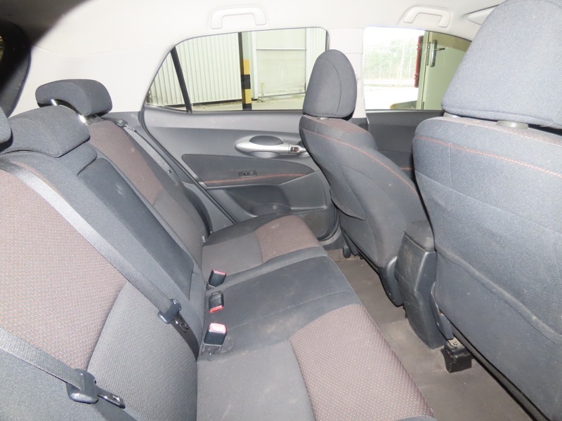 Toyota Auris 1.6 V-matic Sr Black #9